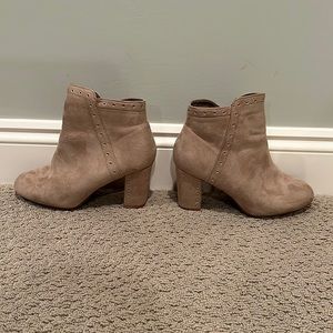 Nature Breeze brown booties, size 10. In good shape.